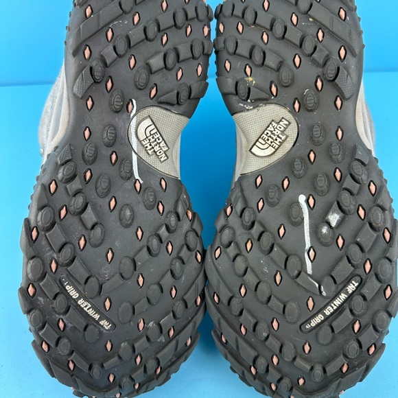 The North Face waterproof Hiking Shoes. - Picture 5 of 10